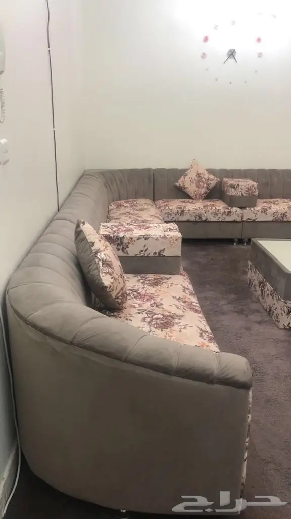 أثاث مستعمل نظيف جدا  للبيع 