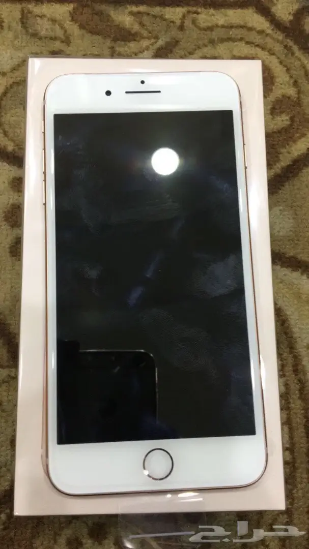 للبيع ايفون 8بلس ذهبي جديد 64قيقا (image 1)