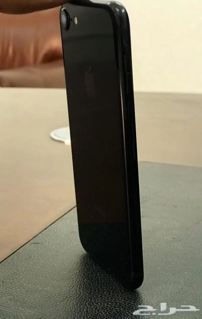 للبيع ايفون 7 اسود لماع 128  (image 4)