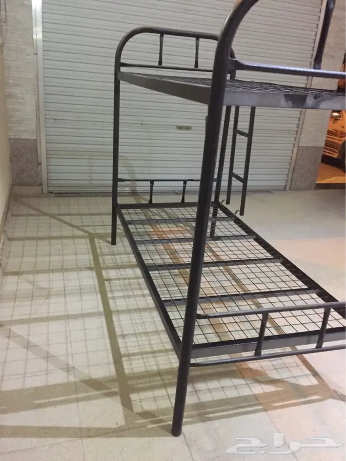 سرير دورين حديد مستعمل - فرصة لا تُفوّت! (image 2)