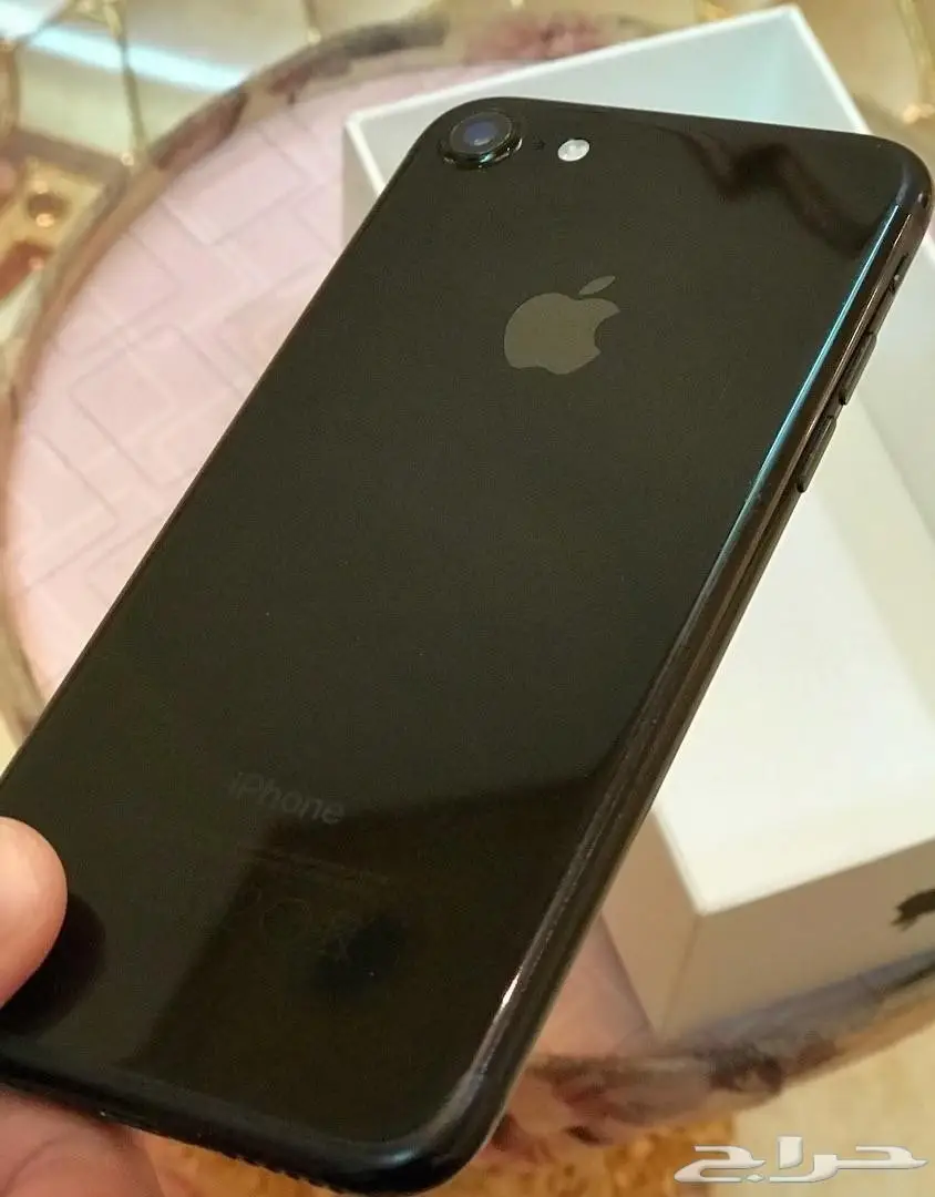 للبيع ايفون 7 اسود لماع 128  (image 2)