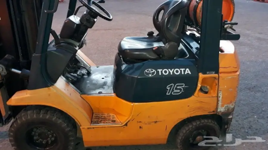 للبيع رافعة شوكية تويوتا موديل 2005  (image 9)