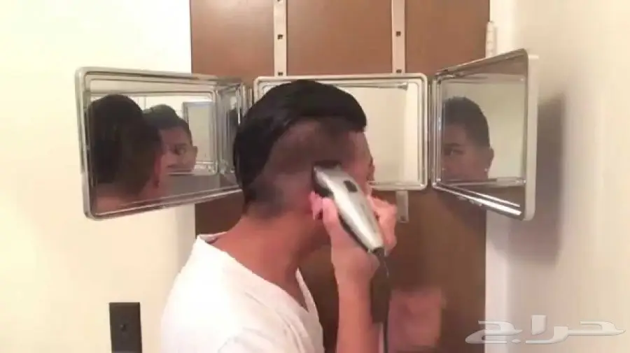 مرايا ومكينة حلاقة منزلية  (image 3)