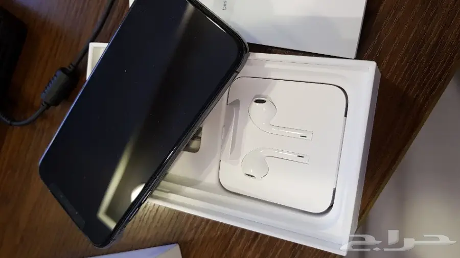 آيفون اكس 64 أمريكي أسود فيه فيس تايم  (image 2)