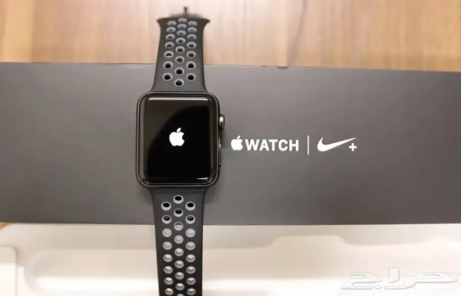 للبيع ساعة ابل الاصدار الثاني نايكي مقاس 42مم (image 1)