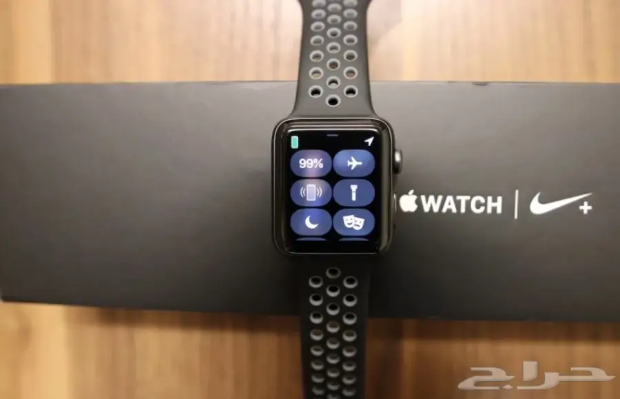 للبيع ساعة ابل الاصدار الثاني نايكي مقاس 42مم (image 2)
