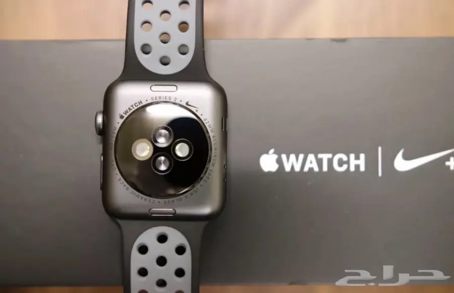 للبيع ساعة ابل الاصدار الثاني نايكي مقاس 42مم (image 3)