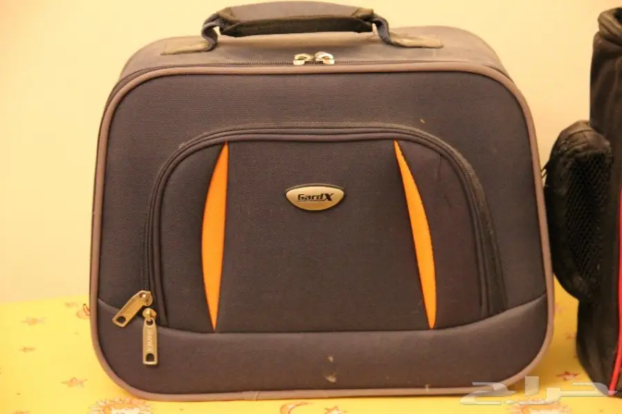 غرفة نوم بحالة ممتازة - شنط العناية بالسيارة (image 9)