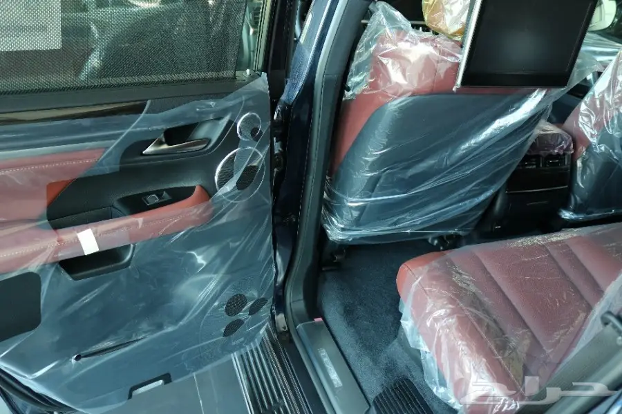 ليكزس ال اكس 570 SS موديل 2018 (image 9)