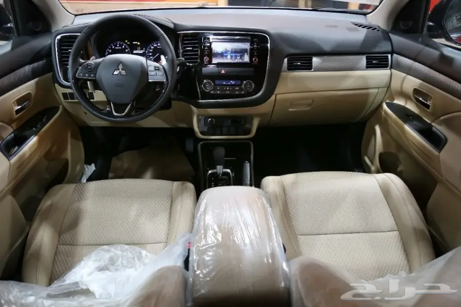 ميتسوبيشي اوتلاندر موديل 2018 نص فل بسعر 8400 (image 7)