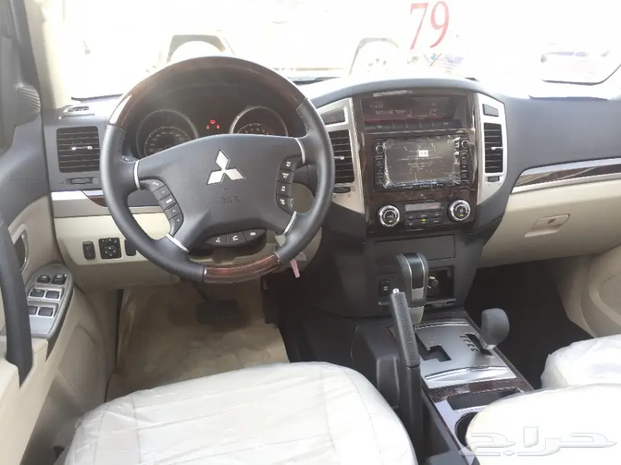 باجيرو 2017 سعودي 3.8 فل كامل علامات ذهبية (image 11)