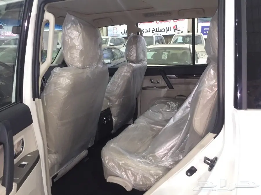 باجيرو 2017 سعودي 3.8 فل كامل علامات ذهبية (image 27)