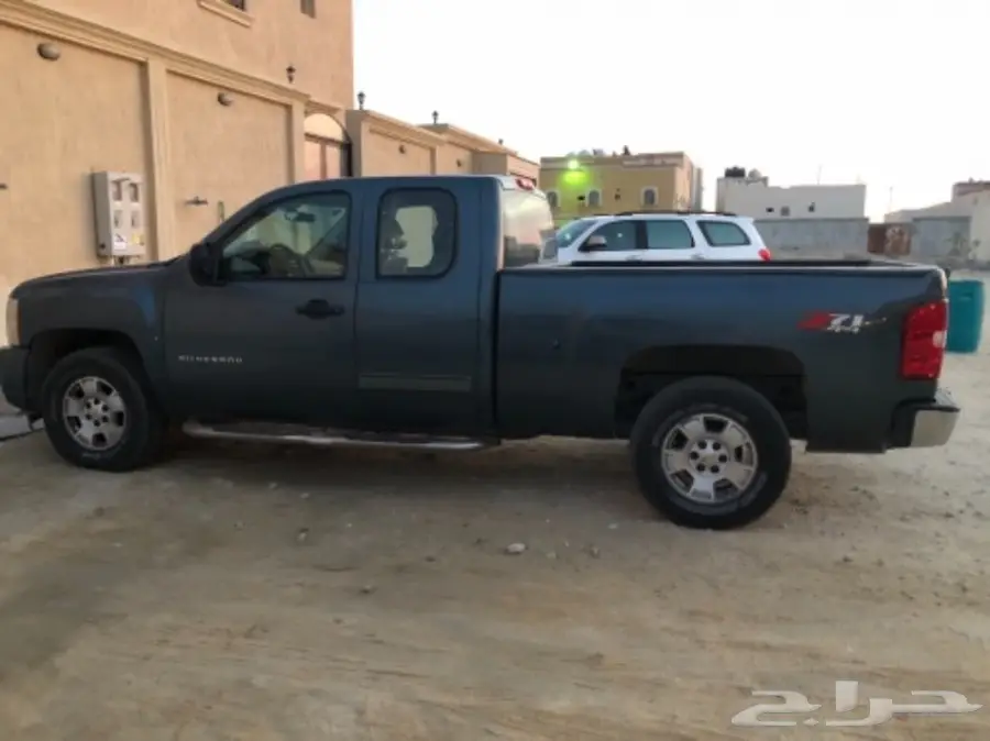 للبيع سلفرادو 2011  (image 1)