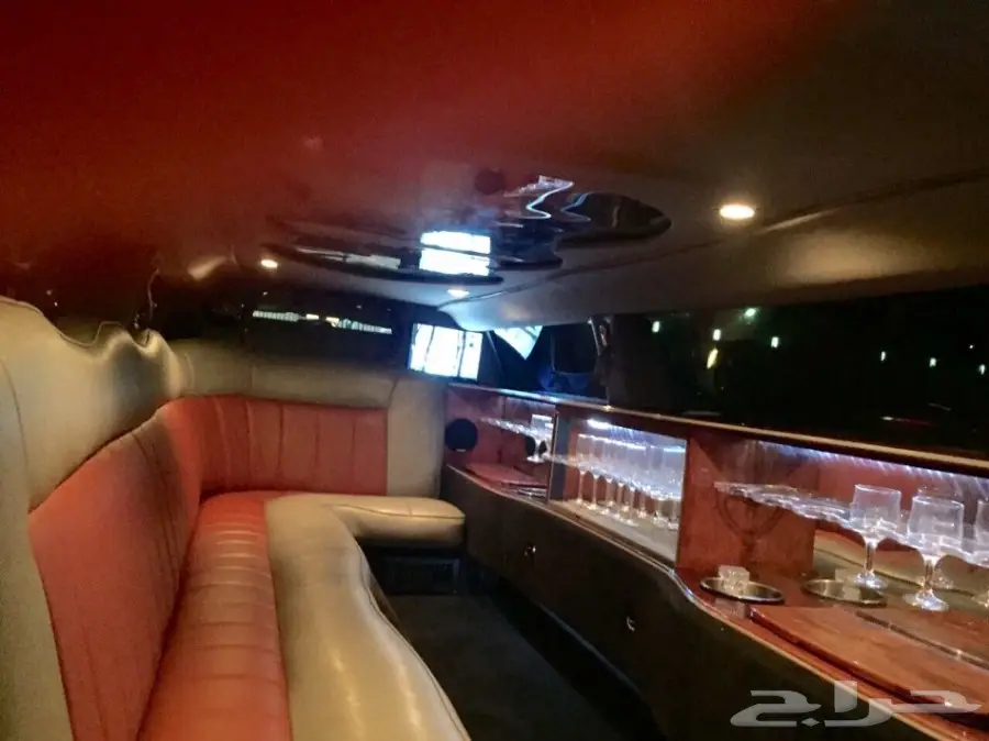 للبيع كرايسلر ليموزين ستريتش ابيض لولي جديد  (image 4)