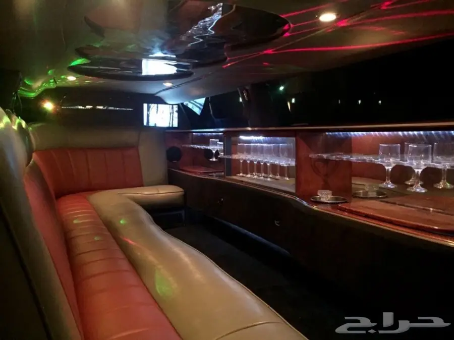 للبيع كرايسلر ليموزين ستريتش ابيض لولي جديد  (image 6)