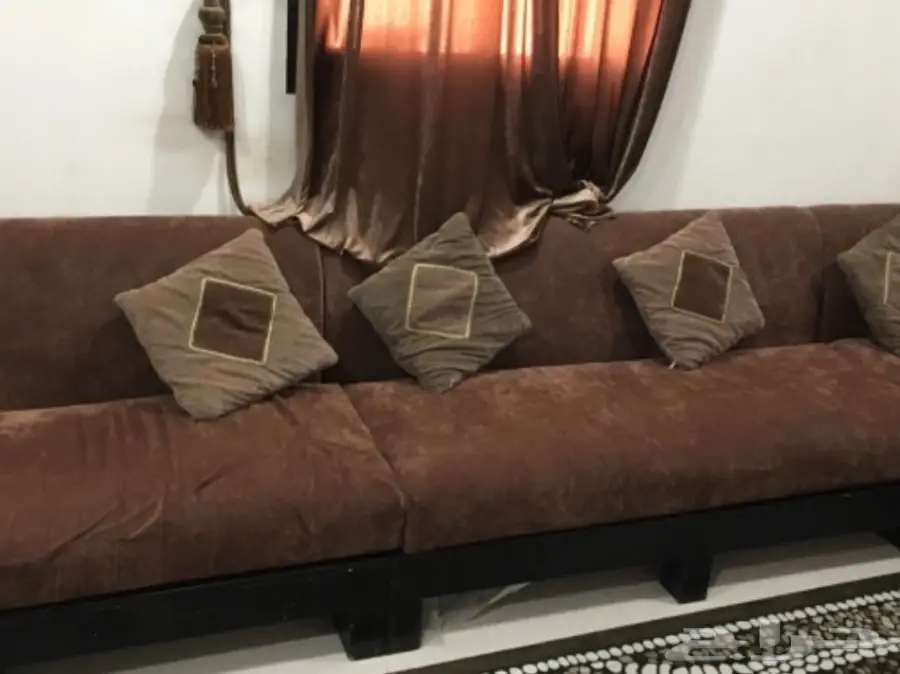 جلسة تركية لون بني زاوية و ضلعين (image 1)