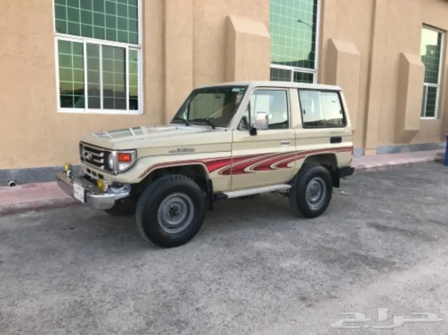 للبيع جيب ربع 2006خليجي