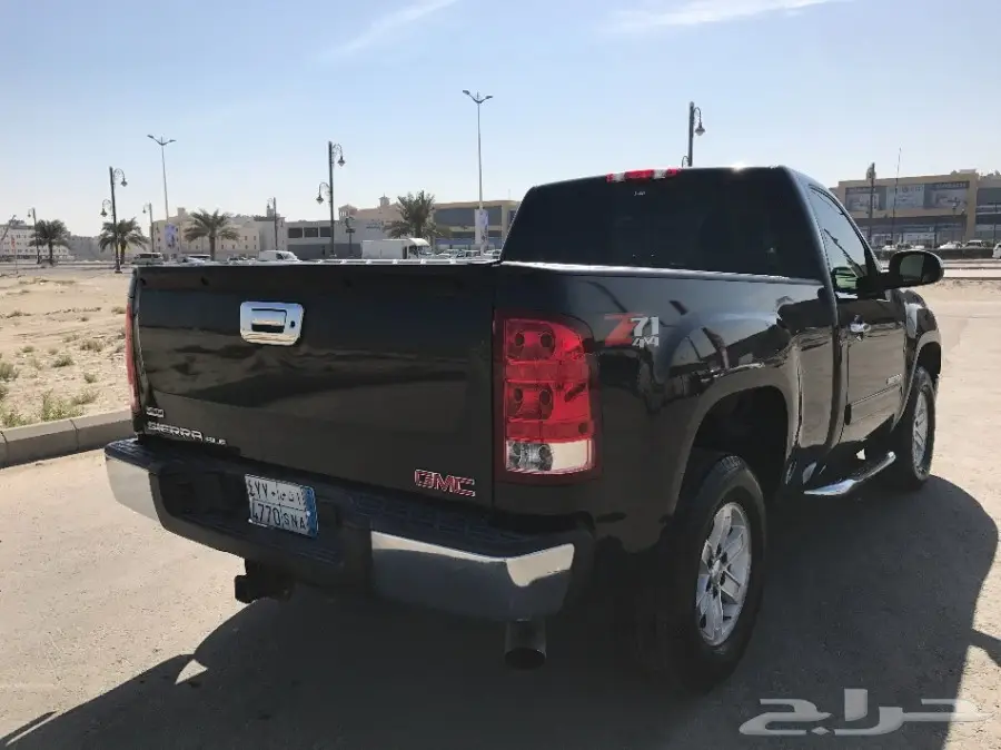 جي ام سي سييرا z71 موديل 2010 - الدمام (image 3)