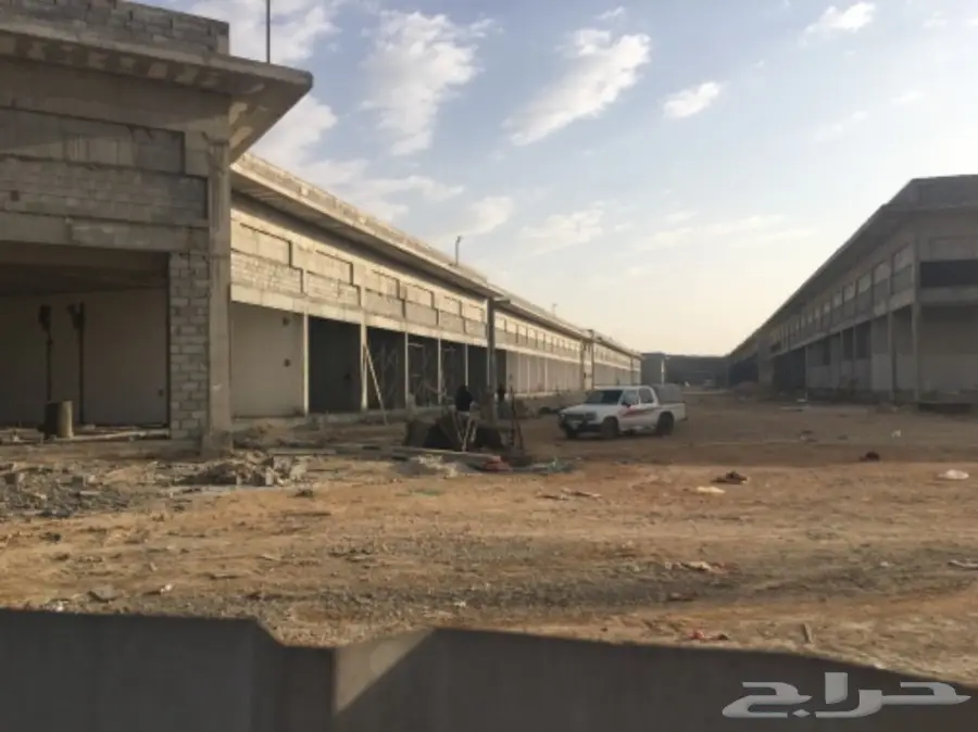 مقاول متخصص في أعمال الأسواق والمحلات التجارية (image 36)