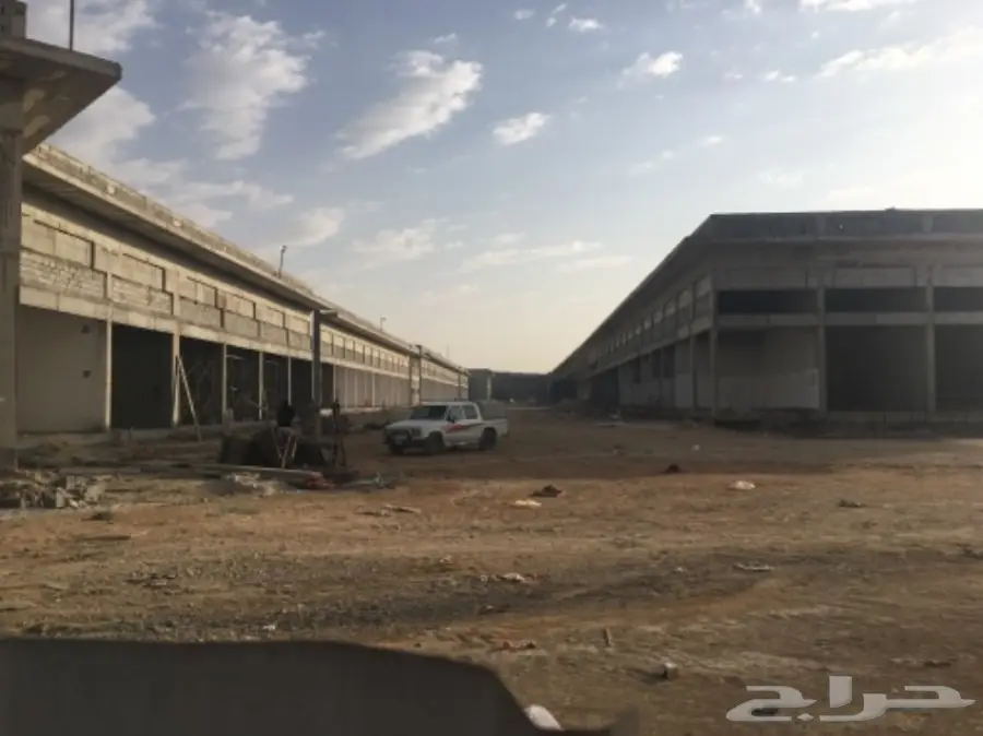 مقاول متخصص في أعمال الأسواق والمحلات التجارية (image 37)