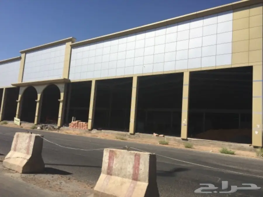 مقاول متخصص في أعمال الأسواق والمحلات التجارية (image 50)