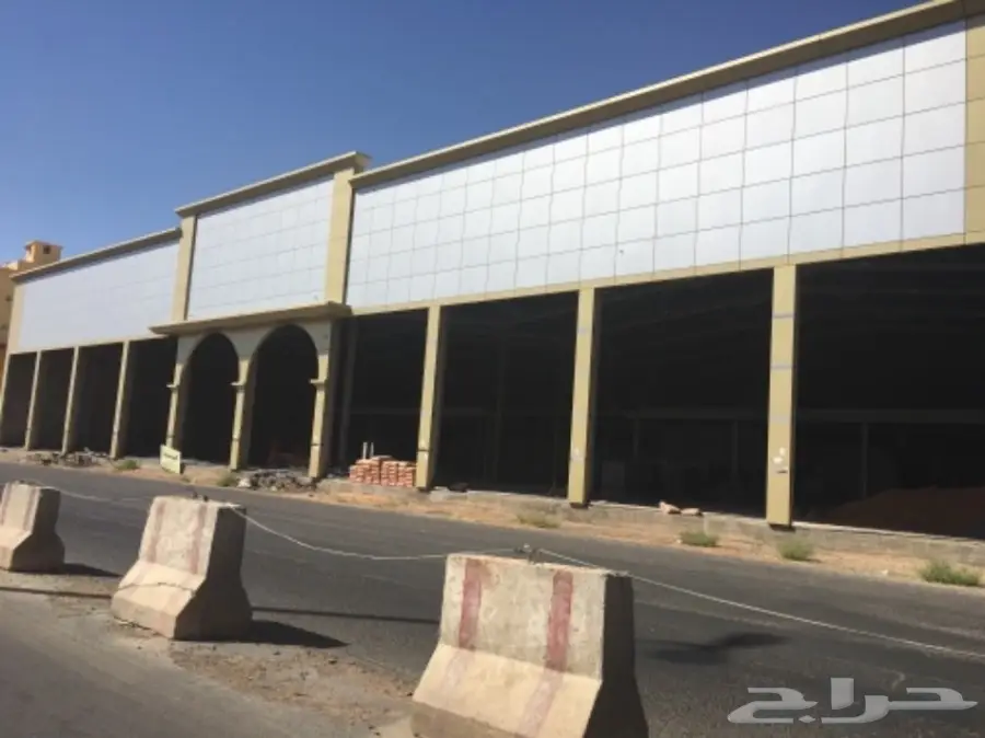 مقاول متخصص في أعمال الأسواق والمحلات التجارية (image 55)