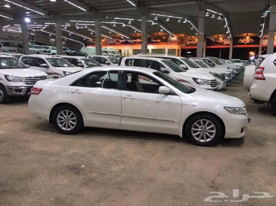 كامري نص فل مثبت سرعه جي ال اكس2011