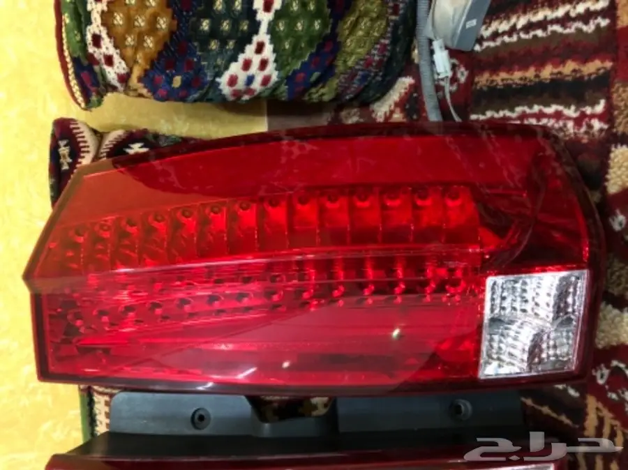 للبيع اسطبات اسكاليد نضاف اخو الجديد 2014 (image 1)