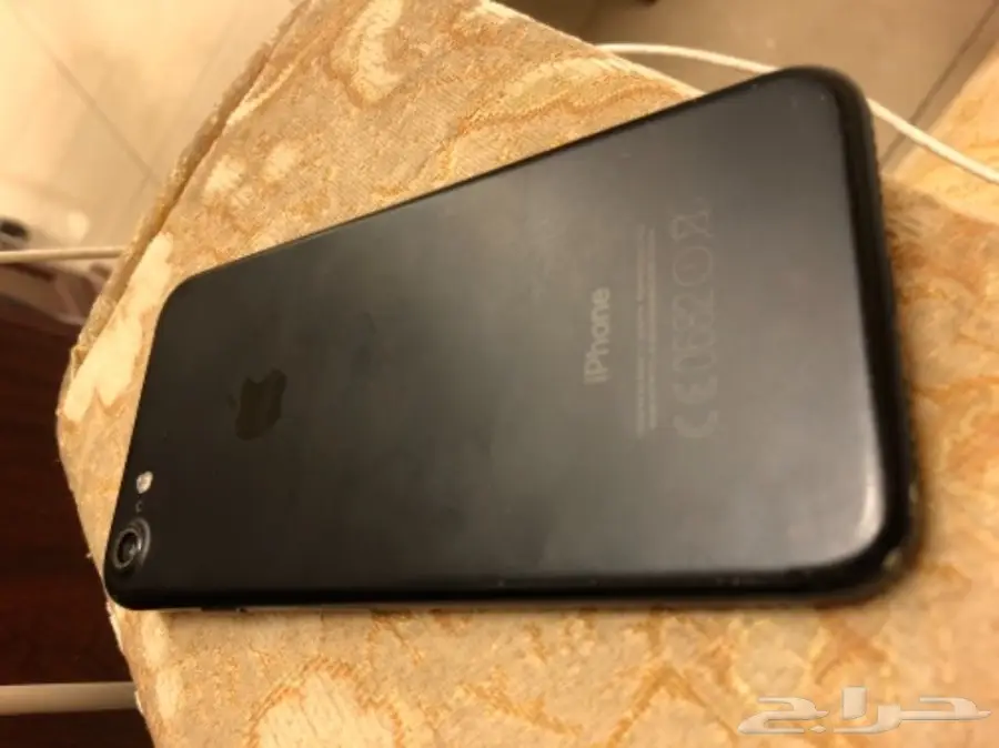 للبيع ايفون 7 اسود 256 جيجا ب 1400 نظيف  (image 4)