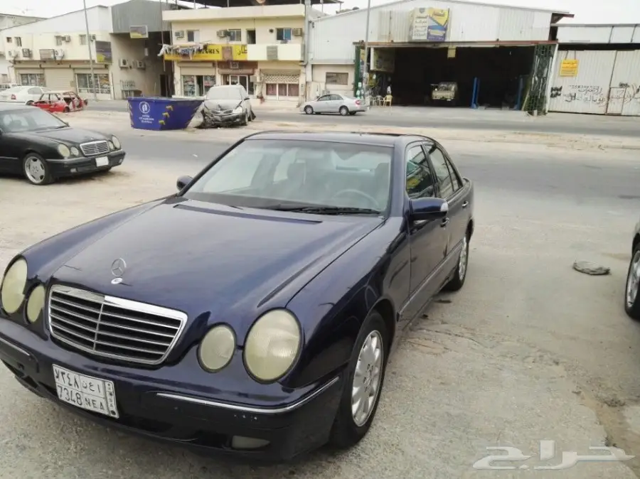 مرسيدس ابو عيون e240 2001