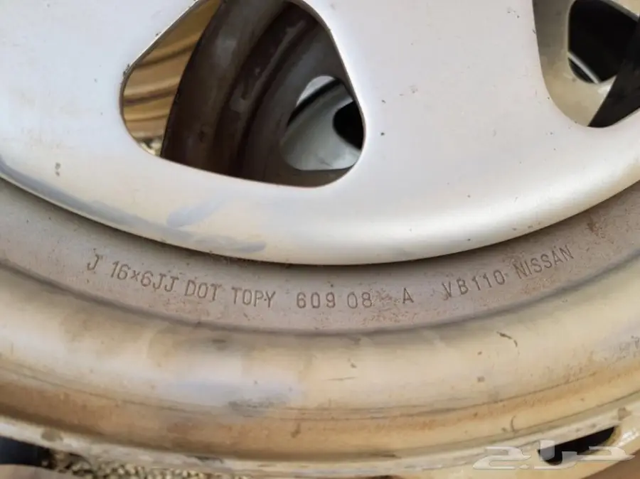 للبيع خمس جنوط نيسان اصلي (image 1)