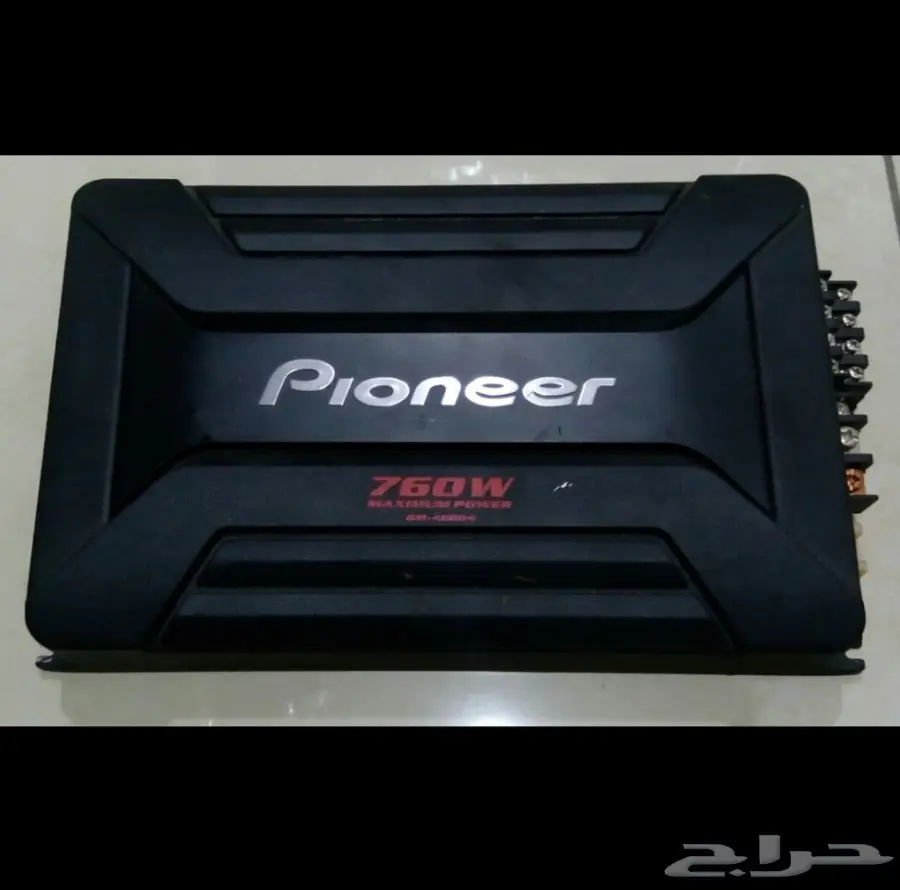مضخم صوت بقوة 760 وات 