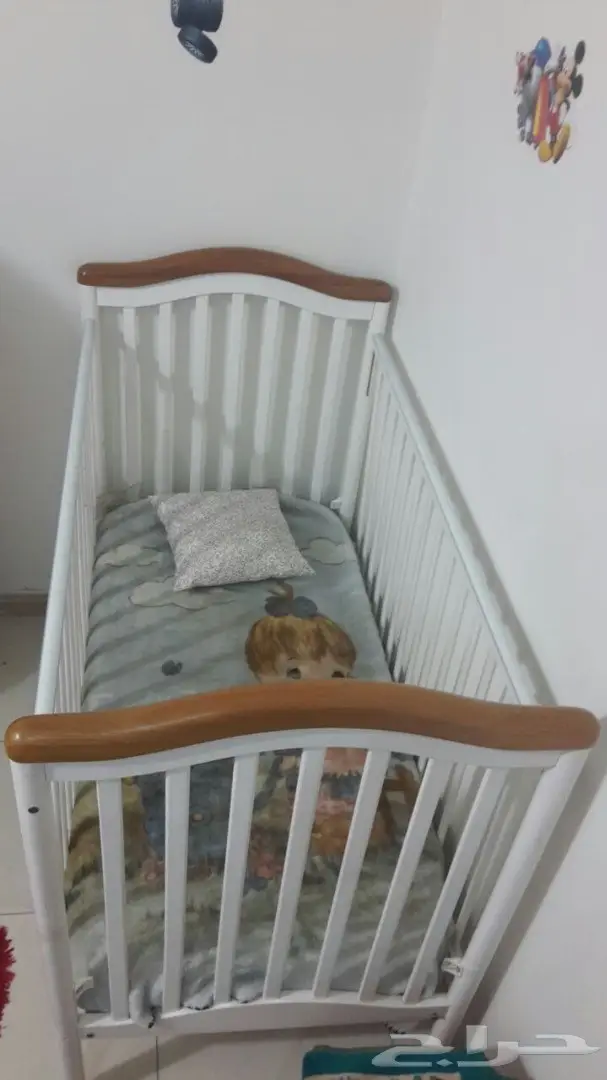 سرير أطفال - مشاية أطفال 