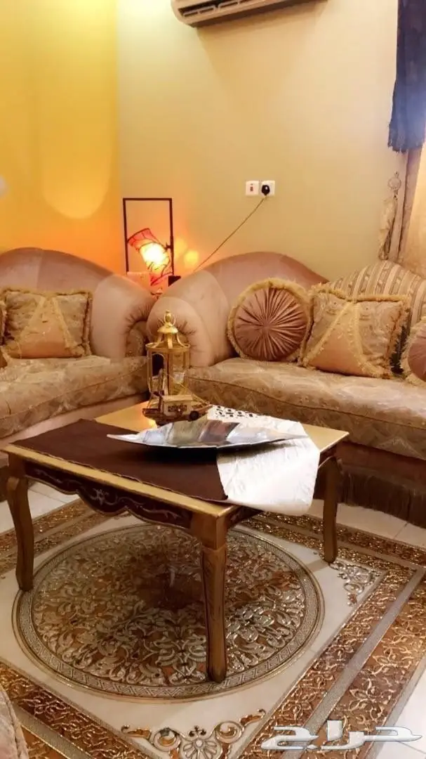 كنب للبيع  (image 1)