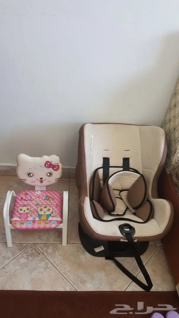 عرباية وكرسي اطفال وأغراض اخرى للبيع