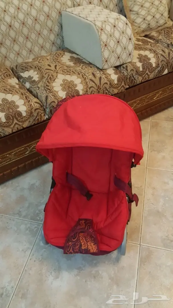 عرباية وكرسي اطفال وأغراض اخرى للبيع (image 3)