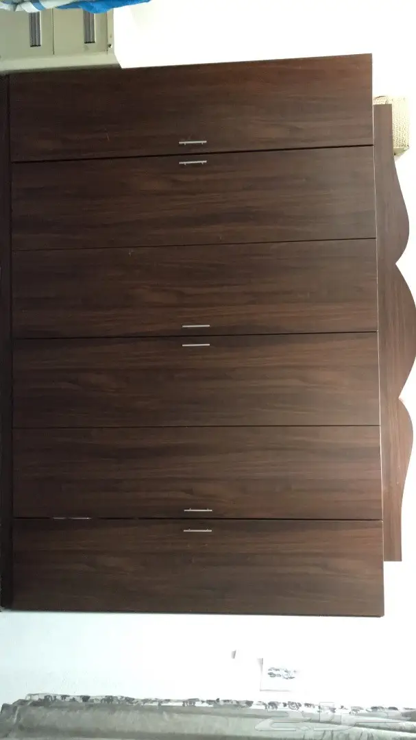 دواليب نظيفه كبيره للبيع (image 1)