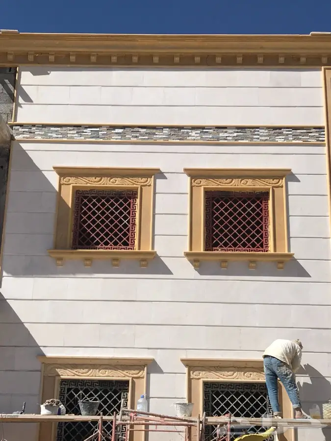 حجر الرياض الطبيعي تركيب و تطعيم