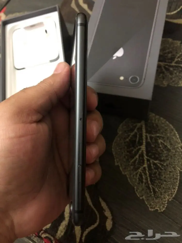 ايفون 8 للبيع او للبدل (image 2)