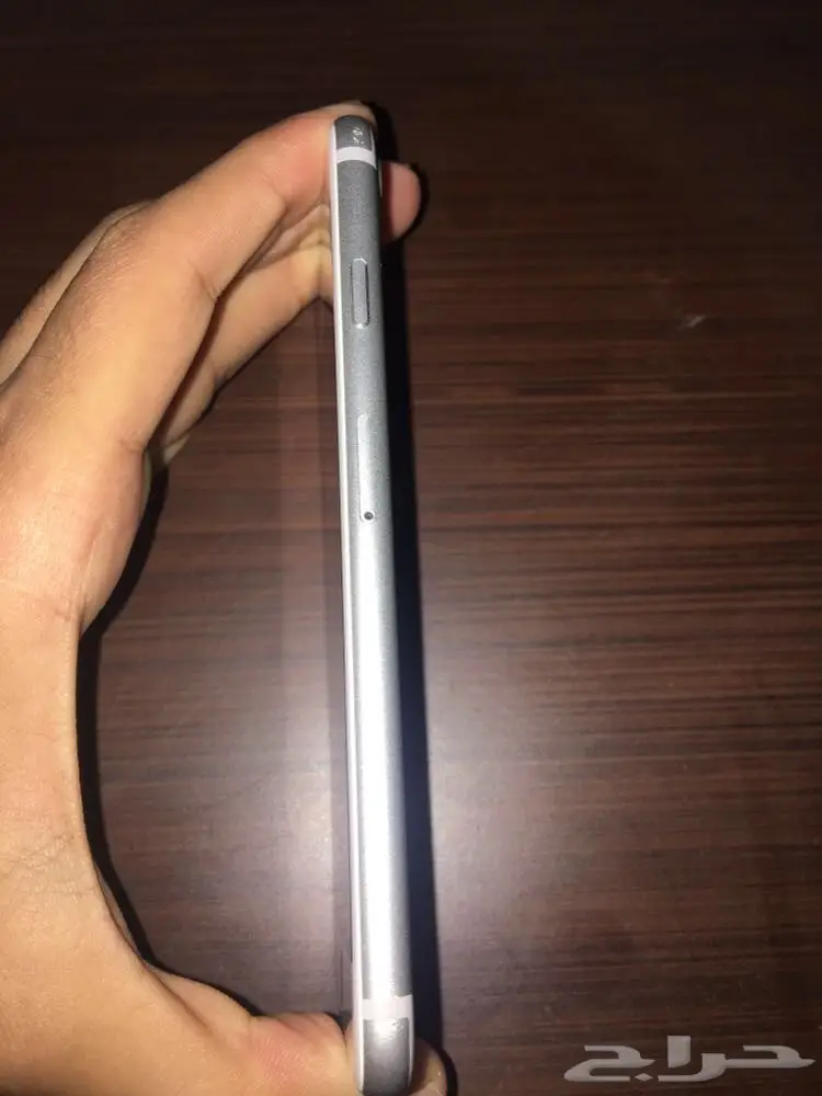 آيفون 7 ابيض للبيع