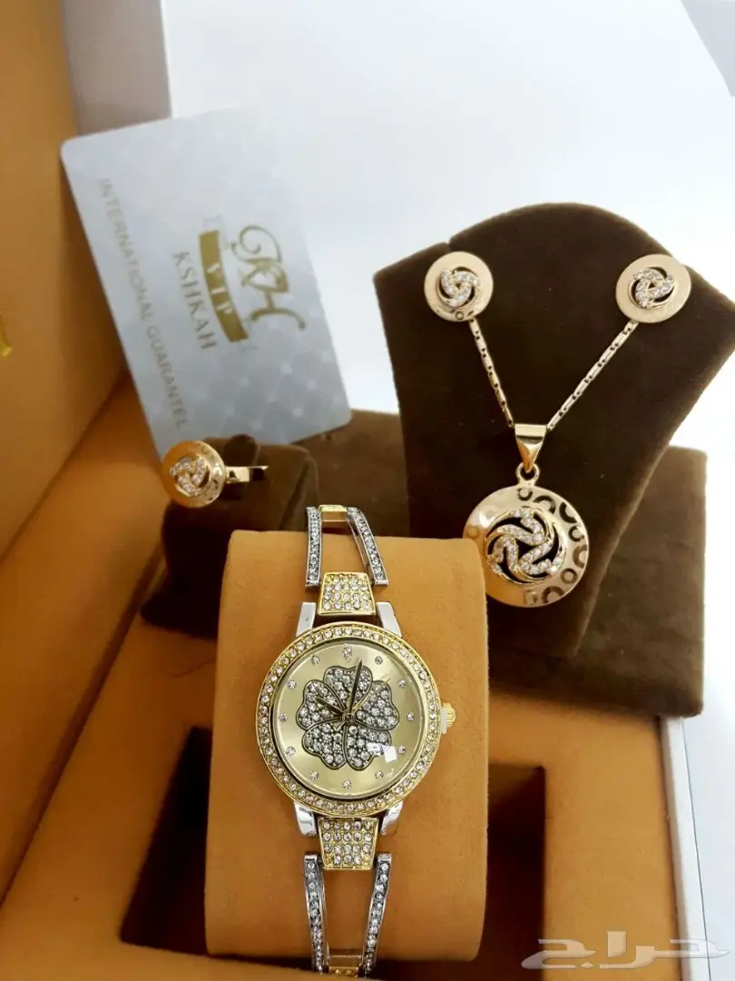 أطقم نسائية راقية ماركة كشخة  (image 2)