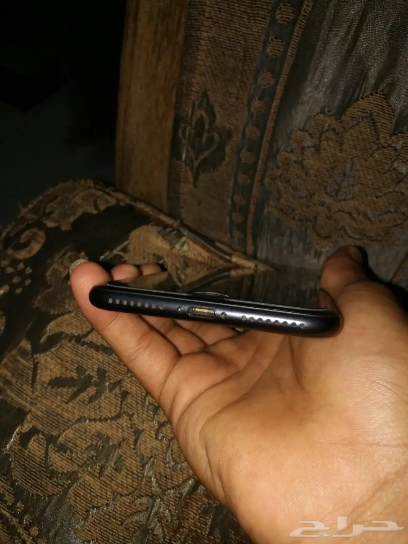 ايفون 7 بلس اسود  (image 2)