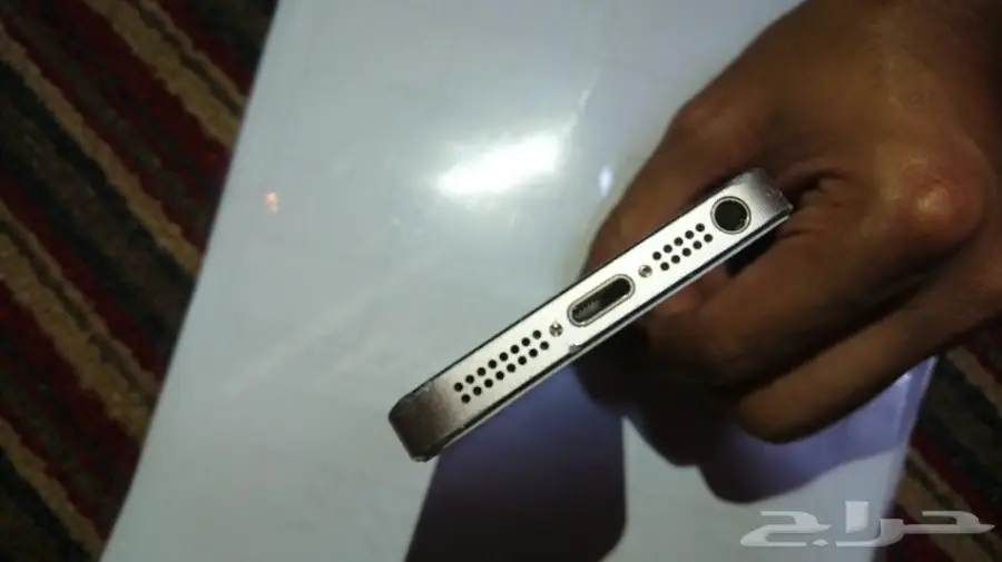 iPhone 5s للبيع - بحالة ممتازة! (image 3)