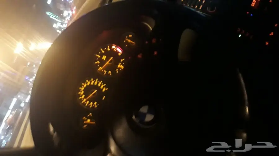 للبيع اكس فايف اسود داخلي خمري (image 1)