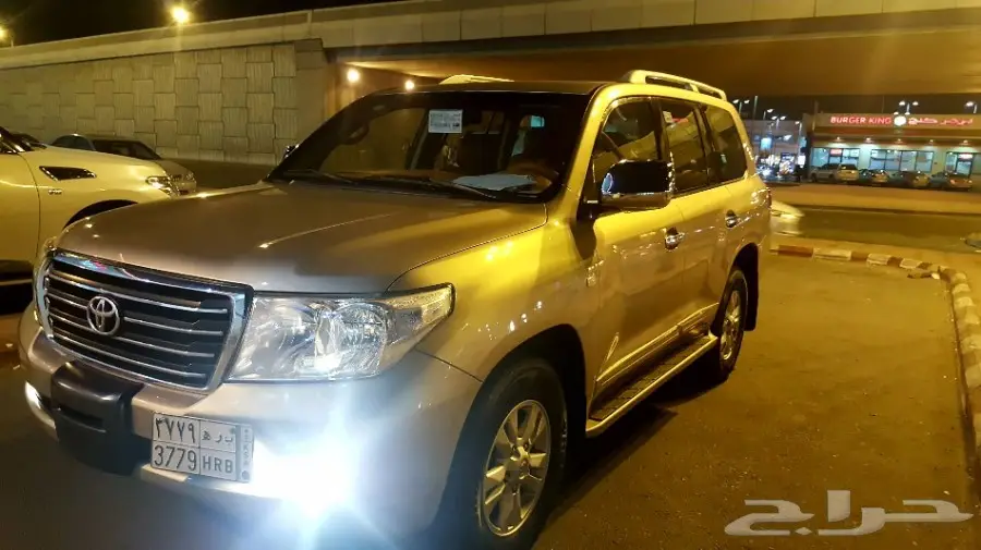 لندكروزر GXR 2010 في جدة (image 3)