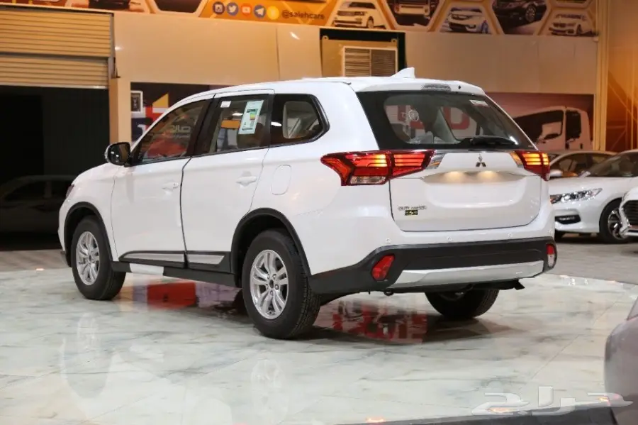 ميتسوبيشي اوتلاندر ستاندر 2018 بسعر 74000ريال (image 5)