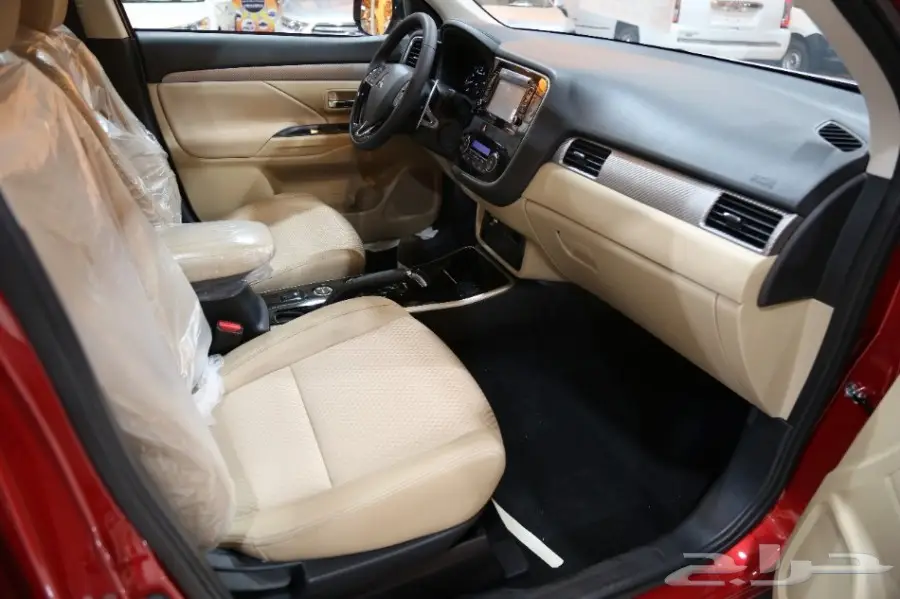 ميتسوبيشي اوتلاندر 2018 نص فل بسعر 84000ريال (image 8)