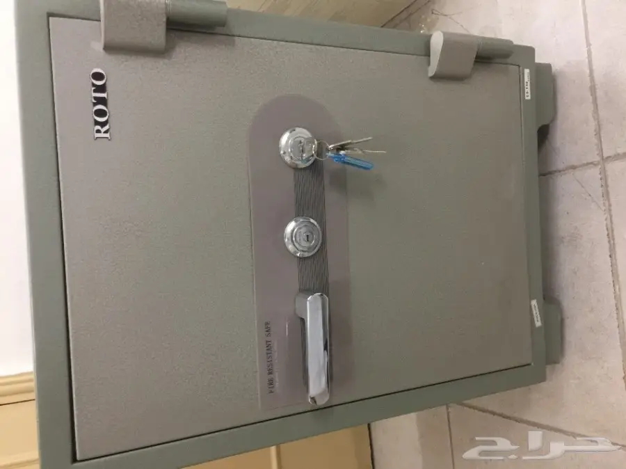 للبيع خزنة نقود ومستندات 