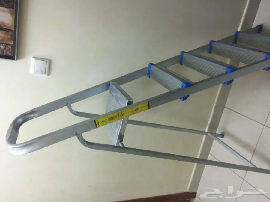 سلالم للبيع تصفية بسعر مغري (image 1)