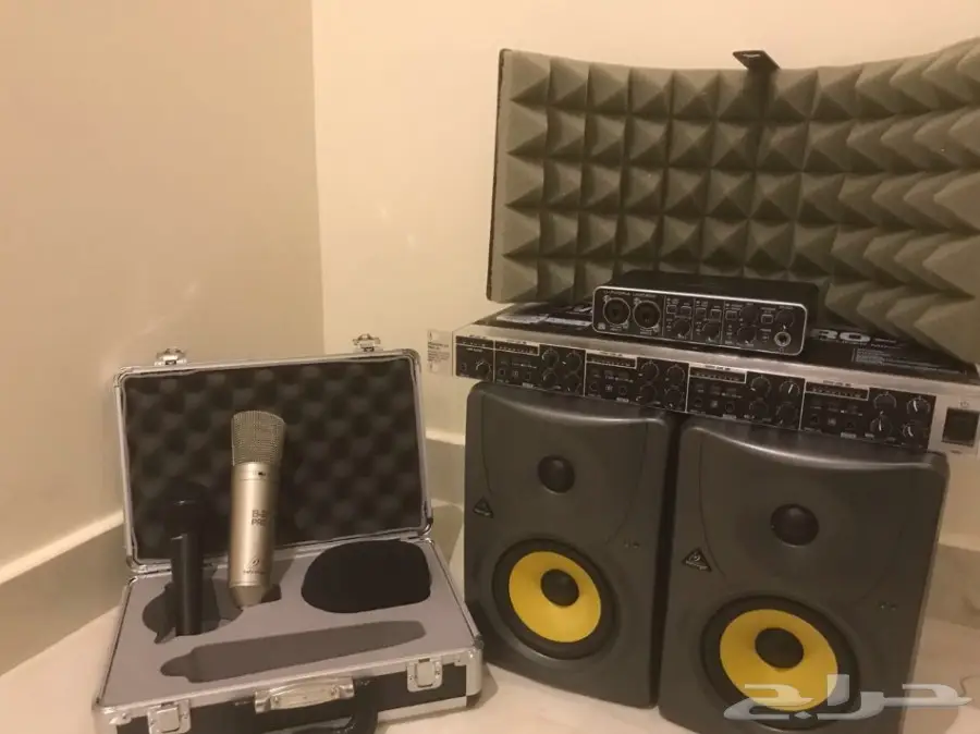 استديو ميكات وكرت صوت للبيع  behringer   (image 2)